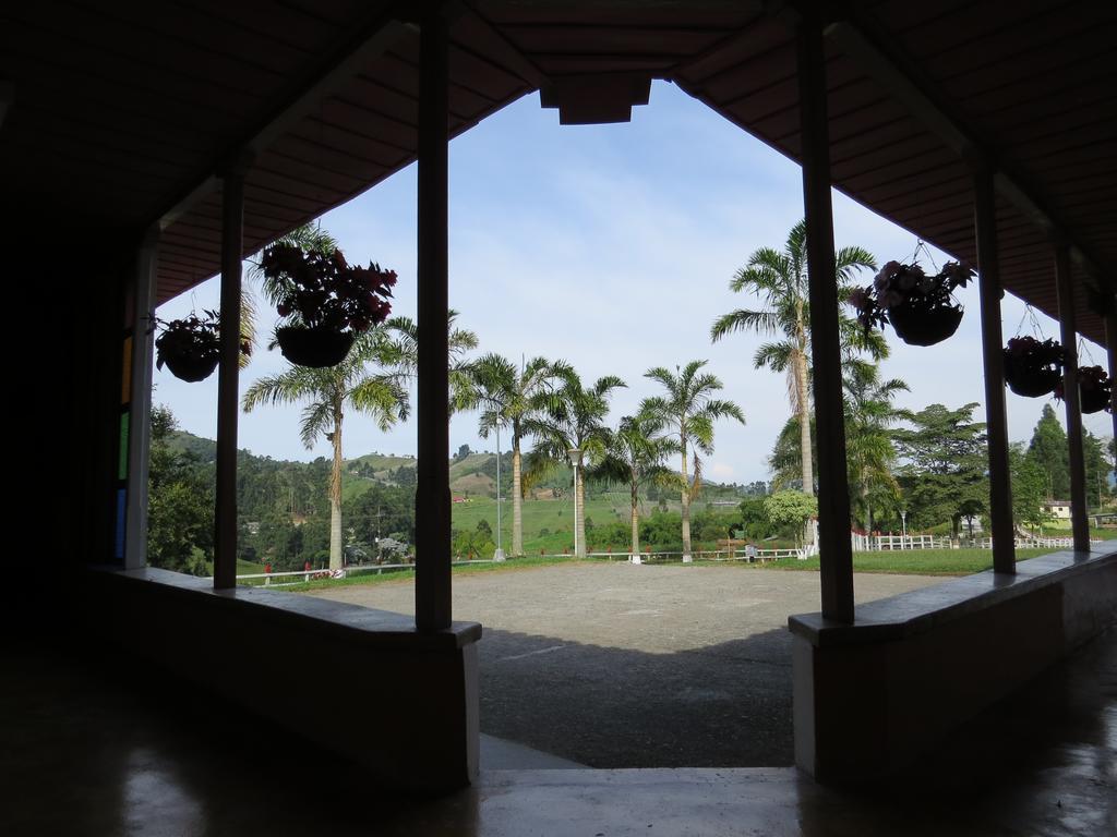 Finca Recreacional Marcelandia Santa Rosa de Cabal Buitenkant foto