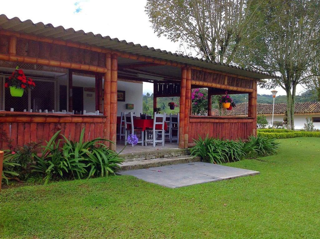 Finca Recreacional Marcelandia Santa Rosa de Cabal Buitenkant foto