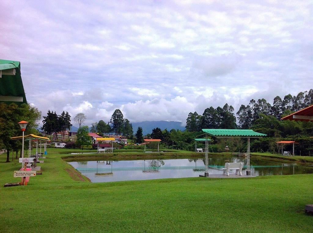 Finca Recreacional Marcelandia Santa Rosa de Cabal Buitenkant foto
